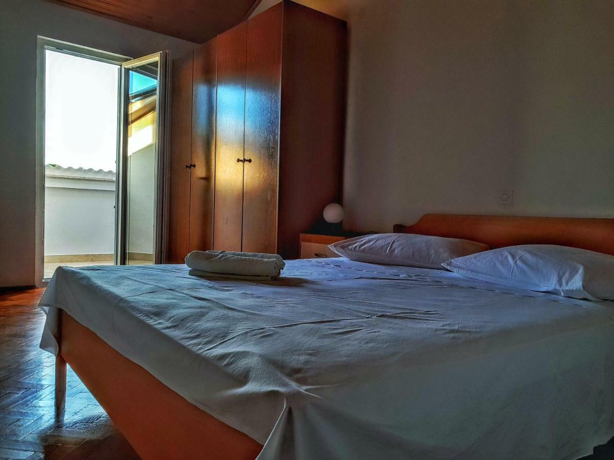 Apartments Ribaric Palit Ngoại thất bức ảnh